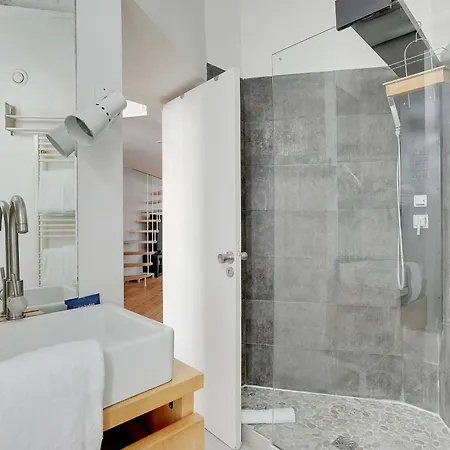 Spacious 2br 4p - Republique *