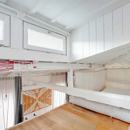 Spacious 2br 4p - Republique Apartment Paris